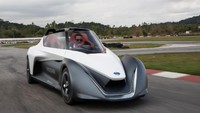 Diajang Goodwood Supercar Run, Nissan pastikan akan langsung menguji mobil prototipe listrik mereka BladeGlider. Foto: Pool (Carsscoop)