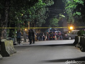 Menanti Pengungkapan Kasus Penusukan 2 Anggota Brimob di Dekat Mabes