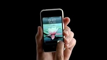 Debut perdana iPhone tidak menggunakan angka 9.41, namun 9.42. Foto: Peluncuran iPhone (istimewa)