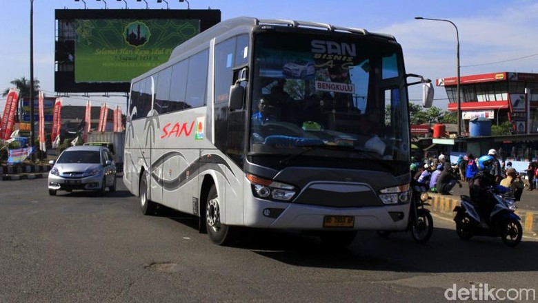 H+5 Arus Balik di Gerbang Tol Cileunyi Ramai Lancar