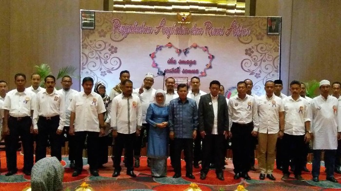 Saat JK Mengenang Masa Pacaran di Bawah Pohon Mangga SMA 3