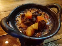 8 Tempat Makan Buka 24 Jam di Solo, Menunya Beragam Bisa untuk Rombongan