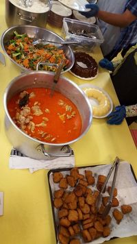 Berbagai macam hidangan ala Indonesia bagi homeless people