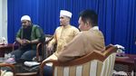 Senyum Semringah Egi John di Pernikahan Keduanya