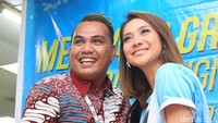 Bunga Citra Lestari terlihat hadir saat bertemu dengan penggemarnya. (Foto: Joe Taslim dan Bunga Citra Lestari (Ismail/detikHOT)