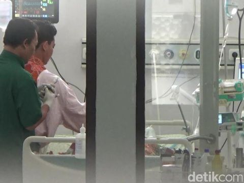 Warga Banyuwangi tertembak pistol polisi masih koma