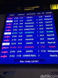Jadwal keberangkatan dan kedatangan