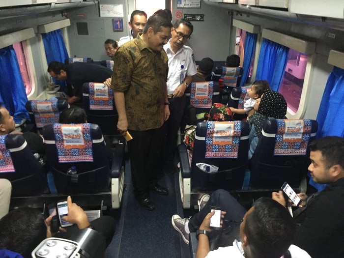 Hari Ini Puncak Arus Balik Lebaran 2017 di Stasiun Medan