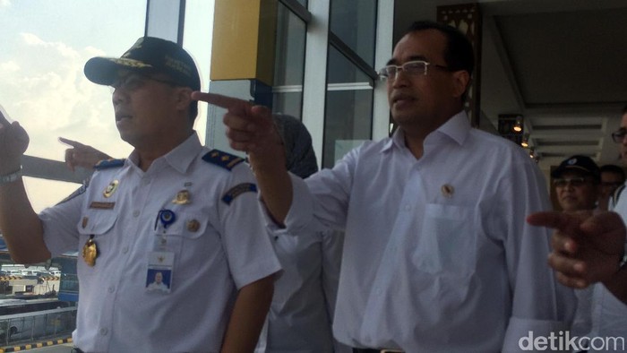 Cegah Antrean, Jasa Marga Buka 31 Gardu Tol di Cikarang Utama