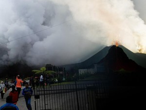Bencana Galunggung, Tampomas dan Bintaro dalam Lagu Ebiet G Ade