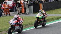 Andrea Dovizioso harus kehilangan puncak klasemen karena performa buruknya pada balapan Jerman ini (Foto: Getty Images/Mirco Lazzari gp)