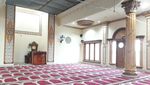 Kemewahan Rumah Muzdhalifah Hingga Masjid Besar di Pekarangan