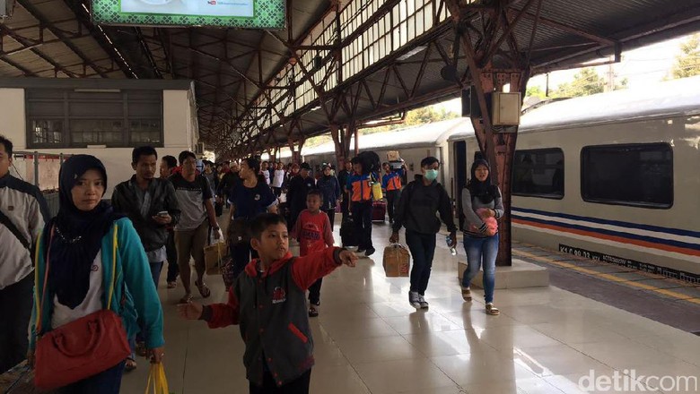 Kemenhub Prediksi Jumlah Pemudik di Libur Akhir Tahun Menurun Kemenhub Prediksi Jumlah Pemudik di Libur Akhir Tahun Menurun