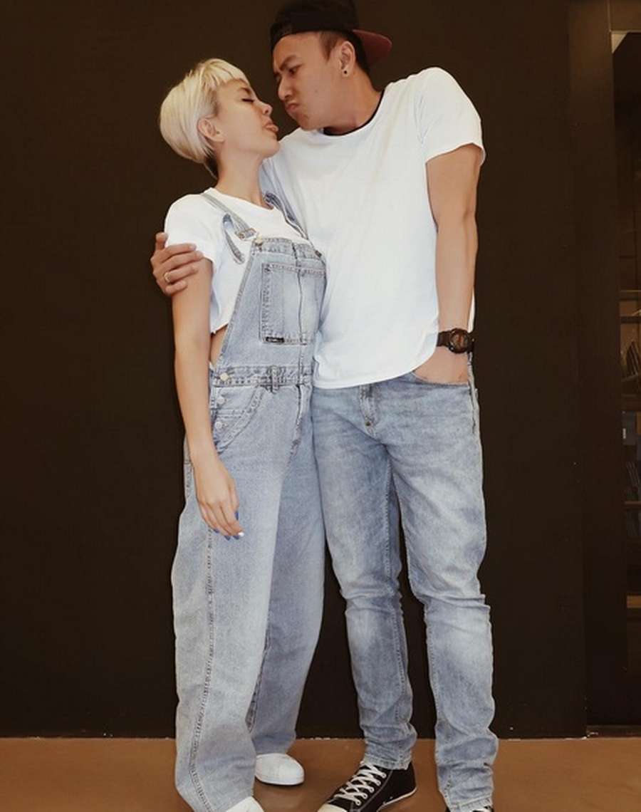 Supermesra, Agnez Mo dan Wijaya Saputra Makin Lengket Supermesra, Agnez Mo dan Wijaya Saputra Makin Lengket