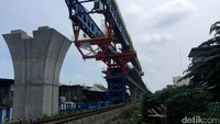 Target rampung proyek ini dijadwalkan pada September 2019 dan jalur kereta api layang dapat dioperasikan dari Medan-Bandar Khalipah.  