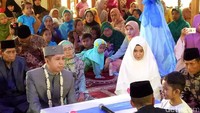 Keduanya menikah di kediaman Muzdhalifah di kawasan Tangerang. Foto: Veynindia E. Pardede