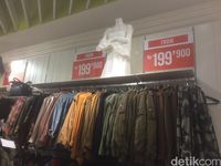Bershka Diskon Hingga 50%, T-shirt Turun Menjadi Rp 79 Ribu