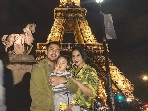 Foto: Penampilan Nagita Slavina Selama Liburan di Eropa