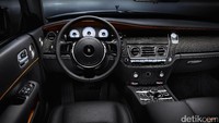 Namun tampaknya pabrikan asal Inggris itu akan mengubah sedikit strateginya dengan menyasar anak muda. Foto: Rolls-Royce