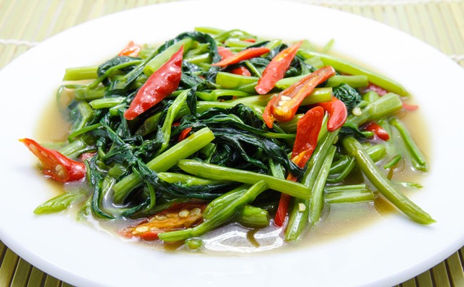 Ini 4 Resep Praktis Mengolah Bayam dan Kangkung