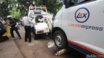 Petugas Dishub Sisir Parkir Liar di Jaksel