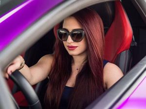 Mamah Muda Pemilik Lamborghini dll Bikin Heboh Instagram