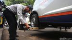 Petugas Dishub Sisir Parkir Liar di Jaksel