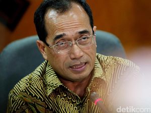 Menhub Budi Putus Kontrak dengan PT Adhi Guna Keruktama