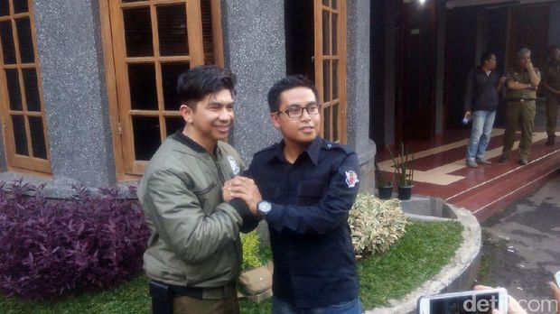 Pejabat Satpol PP Jabar yang Ribut dengan Polisi di Medsos Minta Maaf