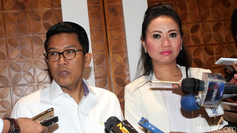 Pansus Angket KPK ke Lapas Sukamiskin Temui Napi Koruptor Pansus Angket KPK ke Lapas Sukamiskin Temui Napi Koruptor