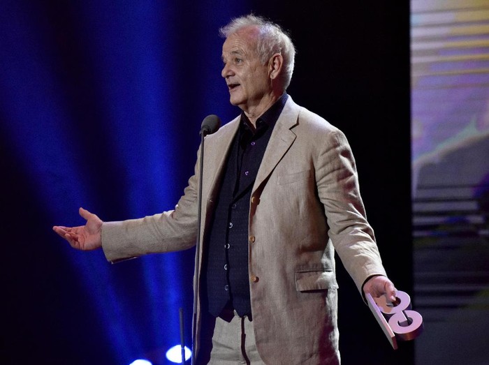BERLIN, GERMANY - NOVEMBER 10:  Bill Murray speaks n stage at the GQ Men of the year Award 2016 show (german: GQ Maenner des Jahres 2016), after accepting the Legend award at Komische Oper on November 10, 2016 in Berlin, Germany.  (Photo by Clemens Bilan/Getty Images for GQ)
