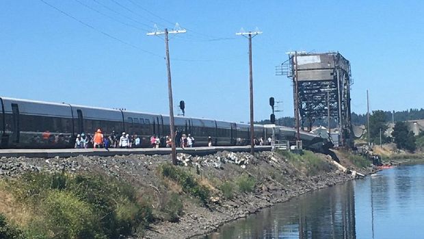 Rangkaian Kereta Amtrak Anjlok di AS, Beberapa Penumpang Luka-luka