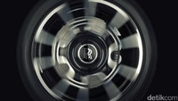 Beberapa permukaan juga mendapatkan sentuhan kulit dengan warna hitam. Foto: Rolls-Royce