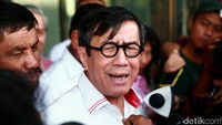 Berdasarkan pantauan detikcom di lokasi, Senin (3/7/2017), Laoly datang pada pukul 10.51 WIB.