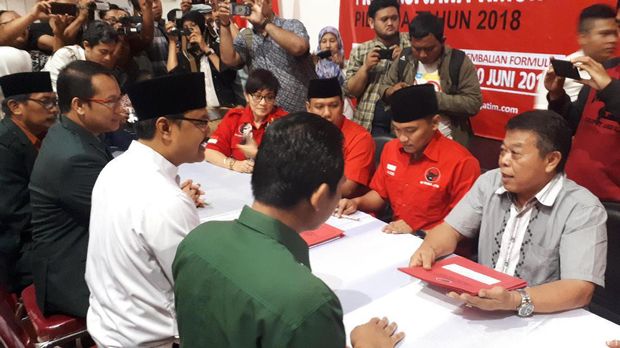 Gus Ipul kembalikan formulir cagub PDIP / 