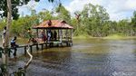 Foto Kebahagiaan di Ujung Timur Indonesia