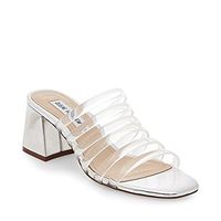 Sepatu Transparan Kembali Tren, Ini 5 Opsinya untuk Hangout dan Pesta