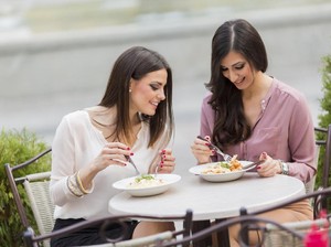Lakukan 8​ Tips dan Trik Mudah Ini ​u​ntuk ​Kurangi ​Berat Badan