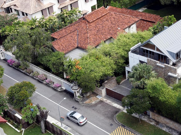 A view of an empty guard post outside former Prime Minister Lee Kuan Yew's Oxley Road residence in Singapore June 14, 2017. REUTERS/Edgar Su