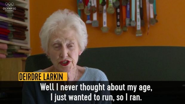 Usia lanjut tak menghalangi Deirde Larkin untuk ikut lomba lari half marathon