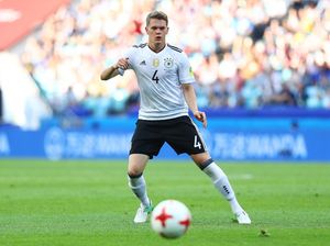 Tinggalkan Dortmund, Ginter Gabung Gladbach