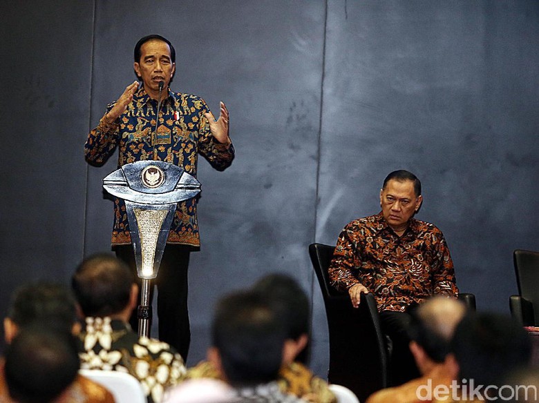 Jokowi: Generasi Y akan Ubah Landscape Politik 5-10 Tahun ke Depan Jokowi: Generasi Y akan Ubah Landscape Politik 5-10 Tahun ke Depan