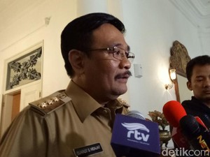 Rapat Paripurna, Djarot Pamer Program Pemprov yang Sudah Dikerjakan