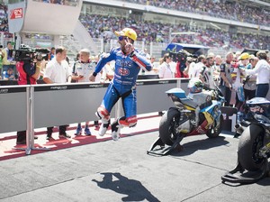 Tak Gunakan Oli Resmi, Pebalap Ini Batal Dapat Podium Dua di Moto2 Catalunya
