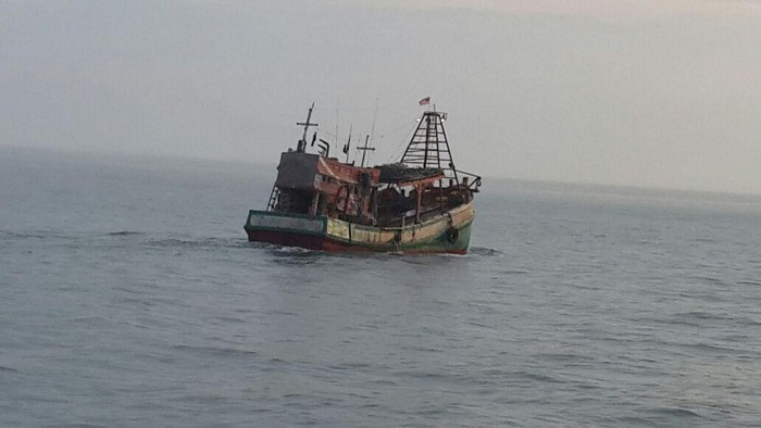 Curi Ikan, 2 Kapal Berbendera Malaysia Diamankan Polisi