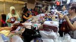 Sambut Tahun Ajaran Baru, Baju Seragam Diburu
