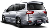Nissan Malaysia menawarkan dua paket IMPUL untuk Livina yaitu IMPUL Complete Package dan IMPUL Premium Package. Kedua paket tersebut menghadirkan IMPU Aerokit standar seperti bumper depan belakang, side skirt, dan spoiler belakang, LED daytime running light, grille depan hitam serta overfender. Foto: Pool