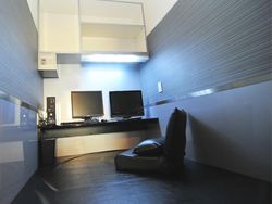 Penampakan Warnet Mewah Merangkap Penginapan