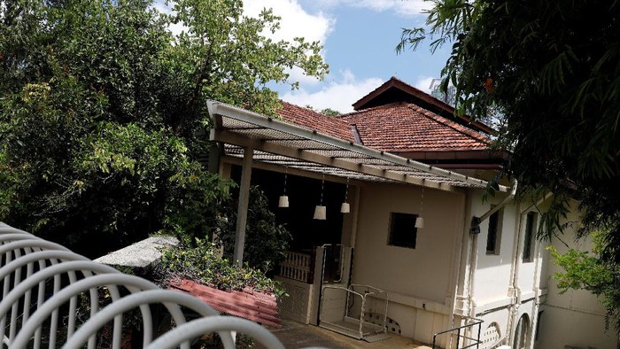 Rumah Lee Kuan Yew A view of an empty guard post outside former Prime Minister Lee Kuan Yew's Oxley Road residence in Singapore June 14, 2017. REUTERS/Edgar Su