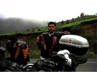 Masudi dengan Vixion kesayangannya (Foto: Yamaha)